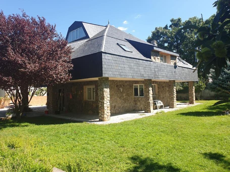 מיראפלורס דה לה סיירה Chalet De 5 Habitaciones En La Sierra De Madrid El Olivo De Miraflores מראה חיצוני תמונה